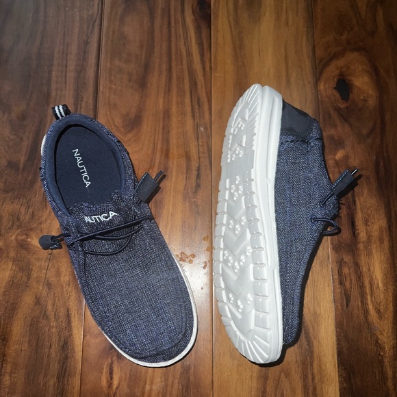 NWOT Nautica Kids Boys Youth Comfort Loafers, Lace-Up Boat Shoe, Lightweight - Picture 3 of 7